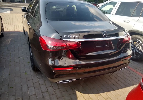 Mercedes-Benz Klasa E cena 209500 przebieg: 38500, rok produkcji 2022 z Rzeszów małe 67